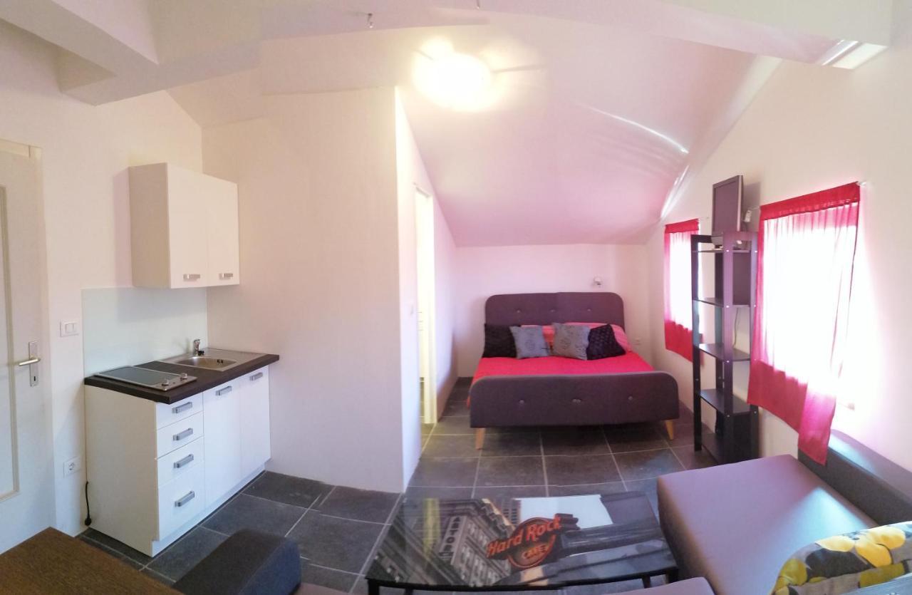 Gracia Apartments ฟุนตานา ภายนอก รูปภาพ